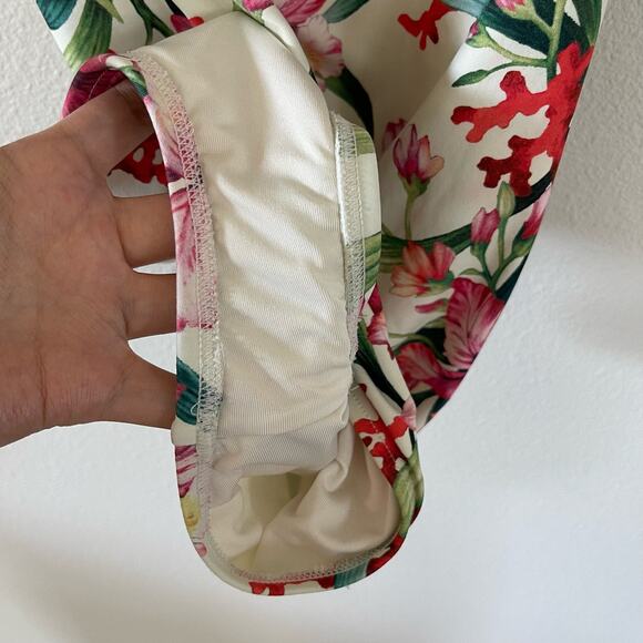 Carmen Marc Valvo Floral Ruffle One Shoulder One Piece Swimsuit (10) - Picture 8 of 10